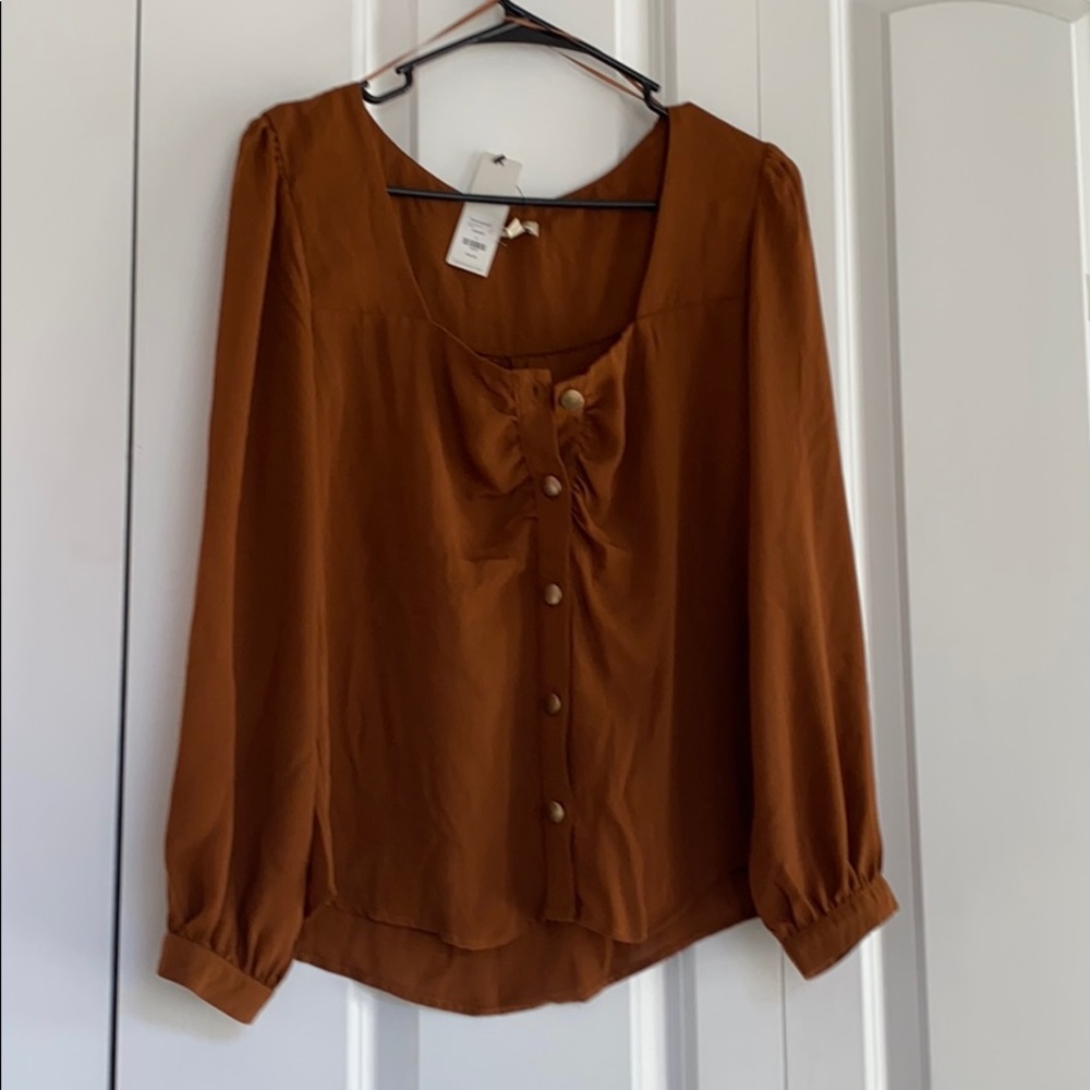 never worn blouse